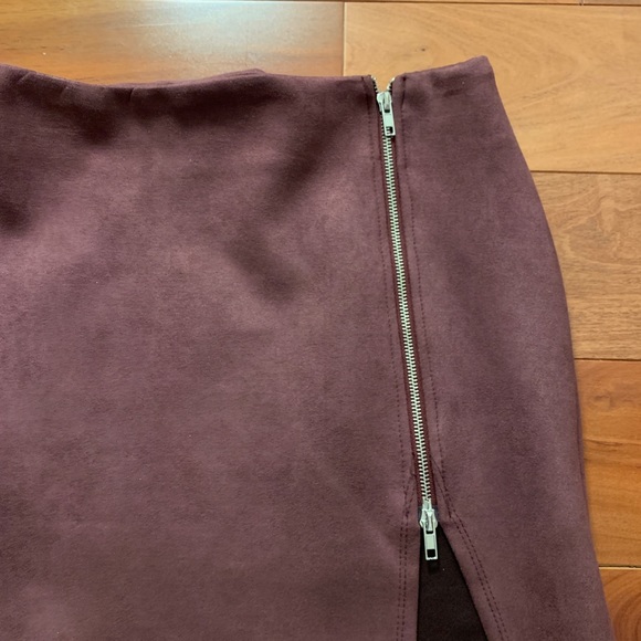 LF mini skirt - Picture 2 of 5